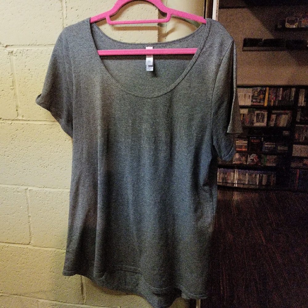 XL Lularoe gray black striped classic tee